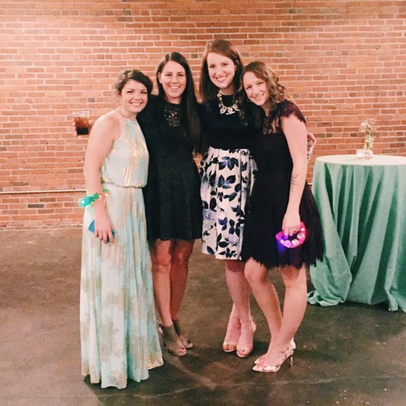 Meet your Posher, Sarah - Picture 1 of 1